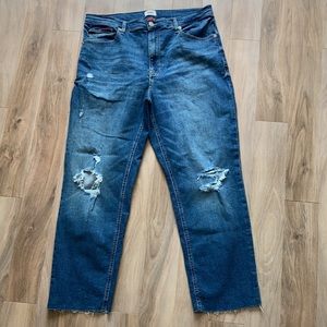 Tommy Jeans Boyfriend distressed with holes raw hem jean 12 W 31